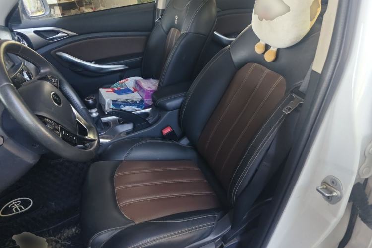 Used BYD Song 2016 GaiShi Edition 1.5TI Manual Elite Model Left Front Seat