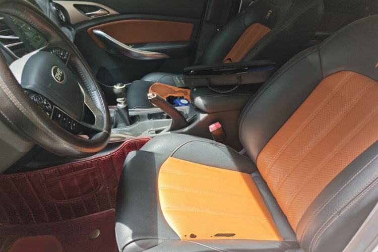 Used BYD Song 2016 1.5TI Manual Luxury Model Left Front Seat