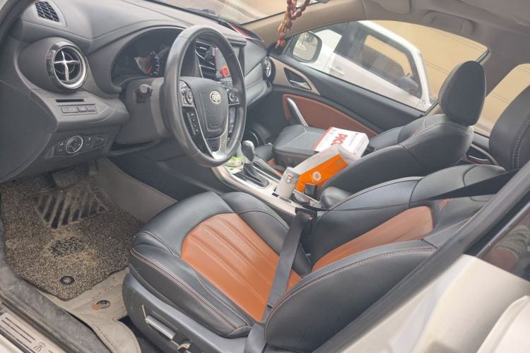 Used BYD Song 2016 2.0TID Automatic Prestige Edition Left Front Seat