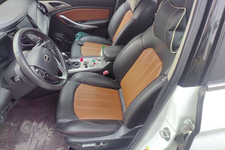 Used BYD Song 2016 2.0TID Automatic Prestige Edition Left Front Seat