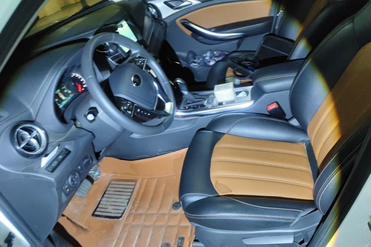 Used BYD Song 2016 Gaishi Edition 1.5TID Automatic Luxury Model Left Front Seat