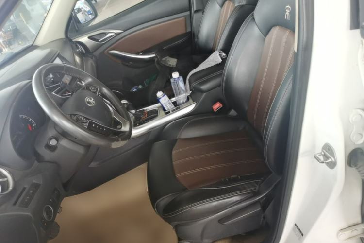 Used BYD Song 2016 GaiShi Edition 1.5TID Automatic Elite Model Left Front Seat
