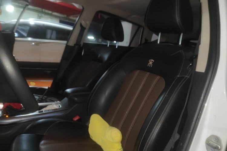 Used BYD Song 2016 GaiShi Edition 1.5TID Automatic Elite Model Left Front Seat