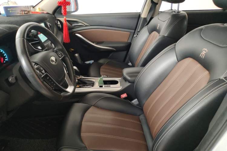 Used BYD Song 2016 GaiShi Edition 1.5TID Automatic Elite Model Left Front Seat