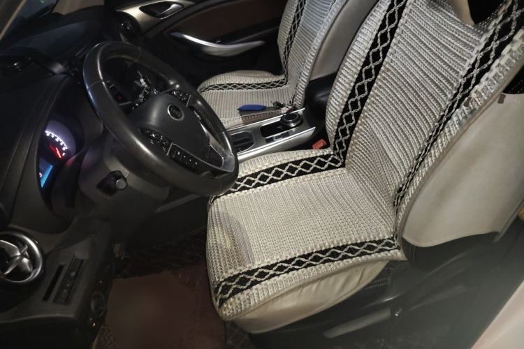 Used BYD Song 2016 GaiShi Edition 1.5TID Automatic Elite Model Left Front Seat