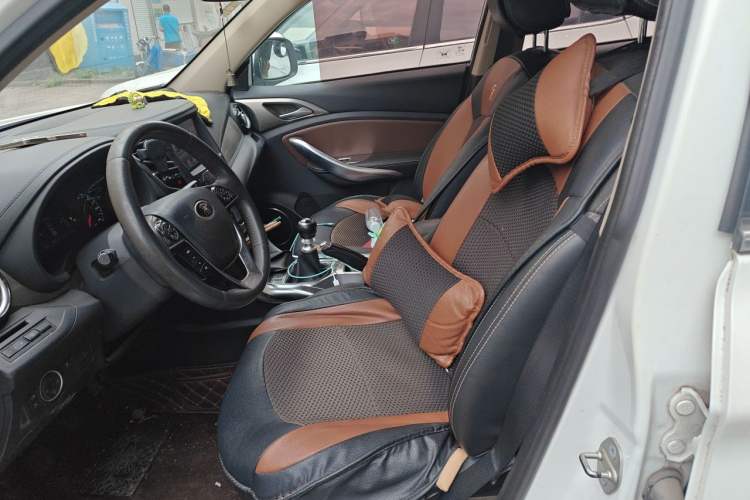 Used BYD Song 2016 GaiShi Edition 1.5TI Manual Elite Model Left Front Seat
