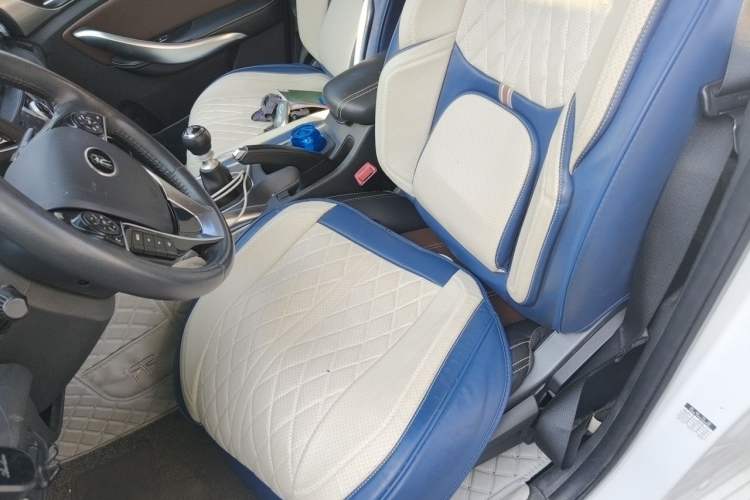 Used BYD Song 2016 GaiShi Edition 1.5TI Manual Elite Model Left Front Seat