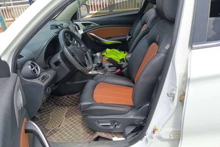 Used BYD Song 2016 1.5TI Manual Luxury Model Left Front Seat