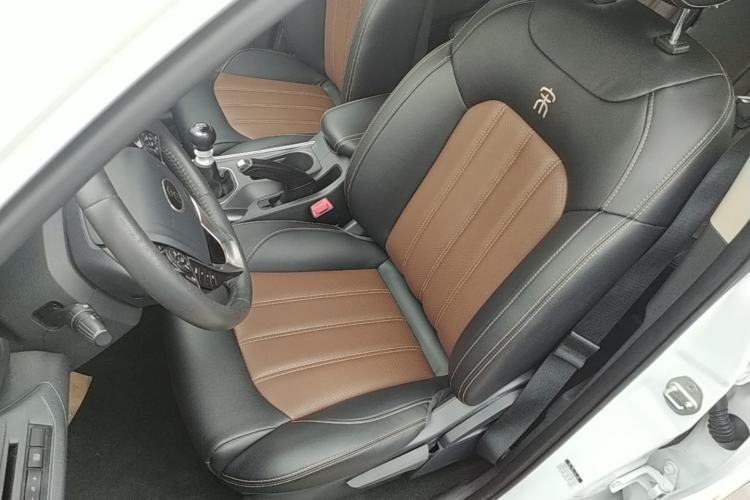 Used BYD Song 2016 GaiShi Edition 1.5TI Manual Elite Model Left Front Seat