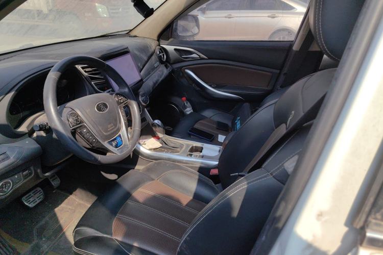 Used BYD Song 2016 Gaishi Edition 1.5TID Automatic Luxury Model Left Front Seat