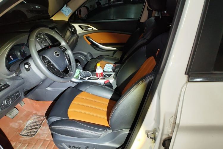 Used BYD Song 2016 2.0TID Automatic Luxury Edition Left Front Seat