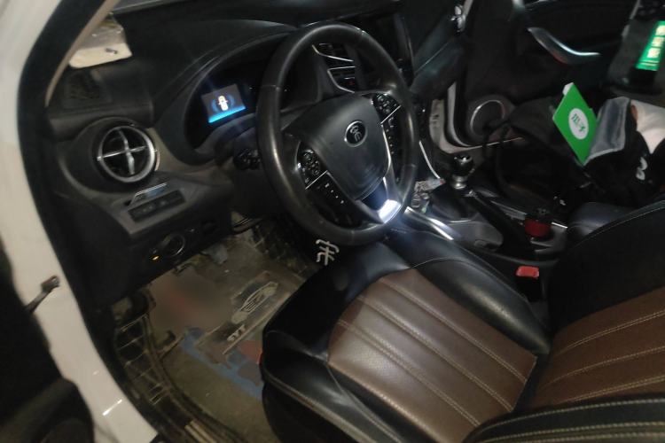 Used BYD Song 2016 GaiShi Edition 1.5TI Manual Elite Model Left Front Seat