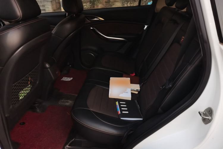 Used BYD Song 2016 Gaishi Edition 1.5TI Manual Leading Model Left Rear Seat