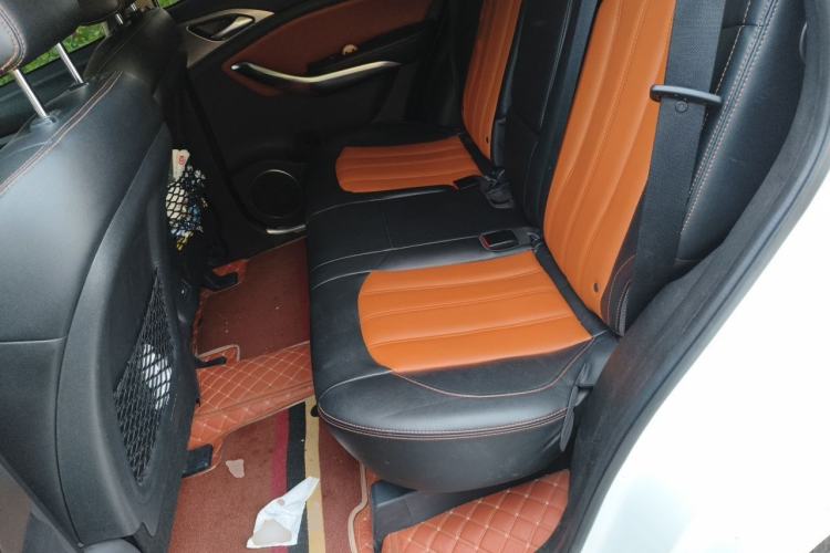 Used BYD Song 2016 2.0TID Automatic Flagship Edition Left Rear Seat