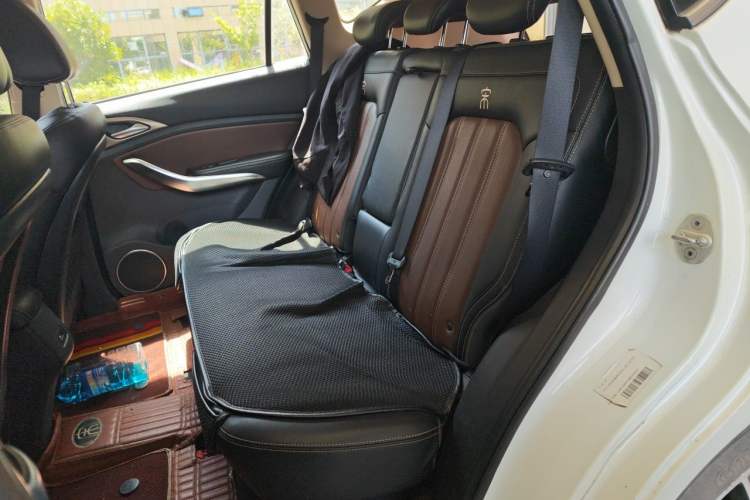 Used BYD Song 2016 GaiShi Edition 1.5TI Manual Elite Model Left Rear Seat