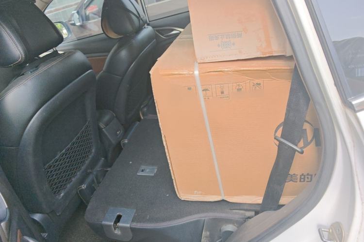 Used BYD Song 2016 GaiShi Edition 1.5TI Manual Elite Model Left Rear Seat