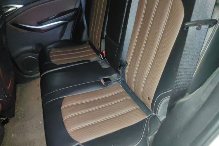 Used BYD Song 2016 GaiShi Edition 1.5TID Automatic Elite Model Left Rear Seat