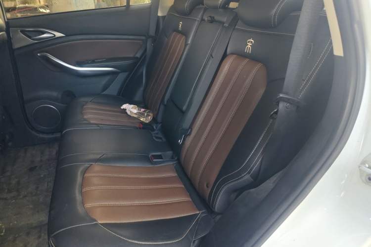Used BYD Song 2016 GaiShi Edition 1.5TI Manual Elite Model Left Rear Seat