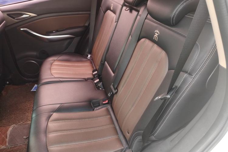 Used BYD Song 2016 GaiShi Edition 1.5TID Automatic Elite Model Left Rear Seat