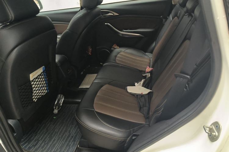 Used BYD Song 2016 GaiShi Edition 1.5TID Automatic Elite Model Left Rear Seat