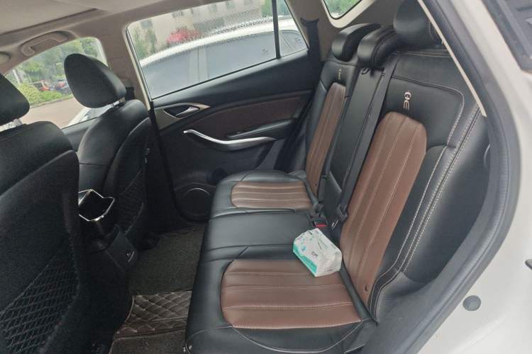 Used BYD Song 2016 GaiShi Edition 1.5TID Automatic Elite Model Left Rear Seat