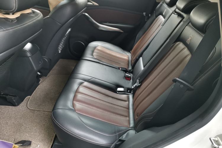 Used BYD Song 2016 GaiShi Edition 1.5TID Automatic Elite Model Left Rear Seat