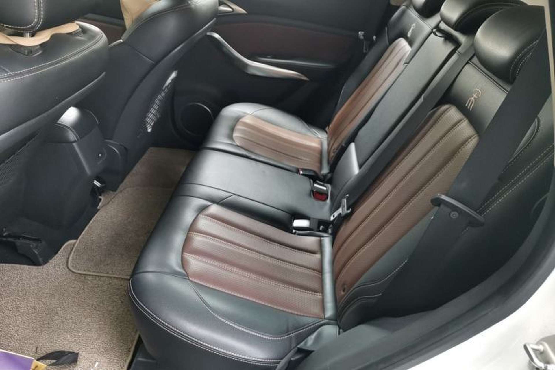 Used BYD Song 2016 GaiShi Edition 1.5TID Automatic Elite Model Left Rear Seat
