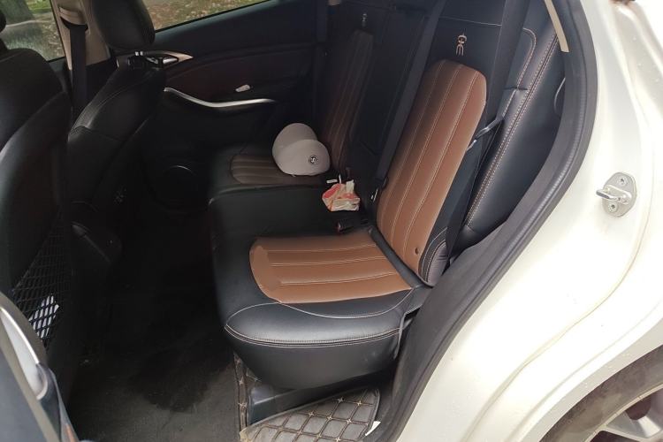 Used BYD Song 2016 GaiShi Edition 1.5TI Manual Elite Model Left Rear Seat