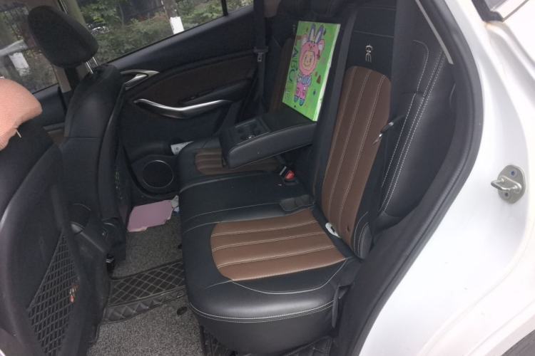 Used BYD Song 2016 Gaishi Edition 1.5TI Manual Haoya Model Left Rear Seat