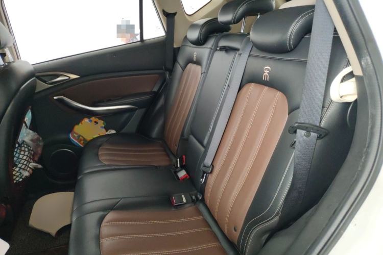 Used BYD Song 2016 GaiShi Edition 1.5TID Automatic Elite Model Left Rear Seat