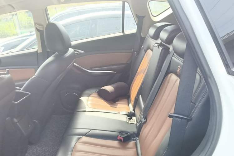 Used BYD Song 2016 Gaishi Edition 1.5TI Manual 4G Prestige Model Left Rear Seat