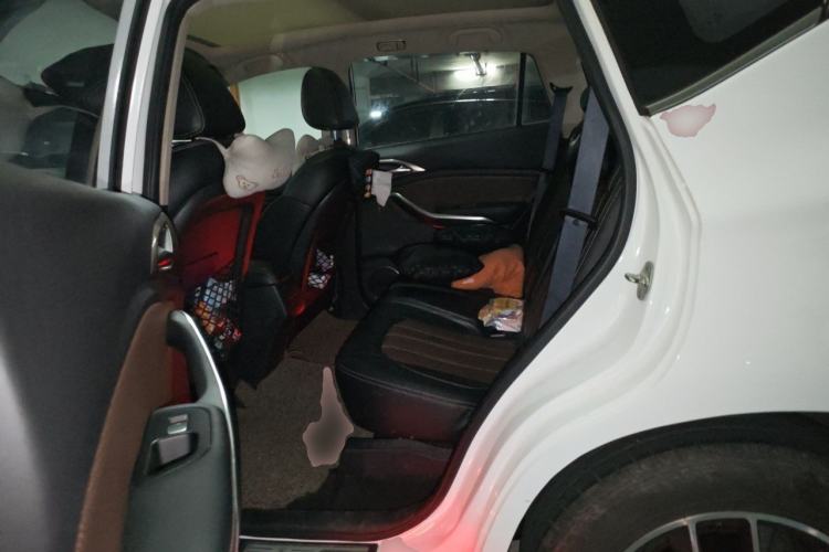 Used BYD Song 2016 Gaishi Edition 1.5TID Automatic Luxury Model Left Rear Seat