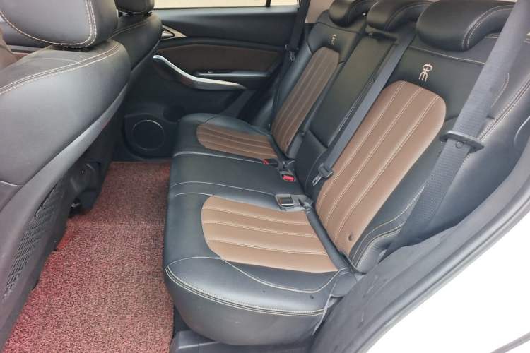 Used BYD Song 2016 GaiShi Edition 1.5TI Manual Elite Model Left Rear Seat