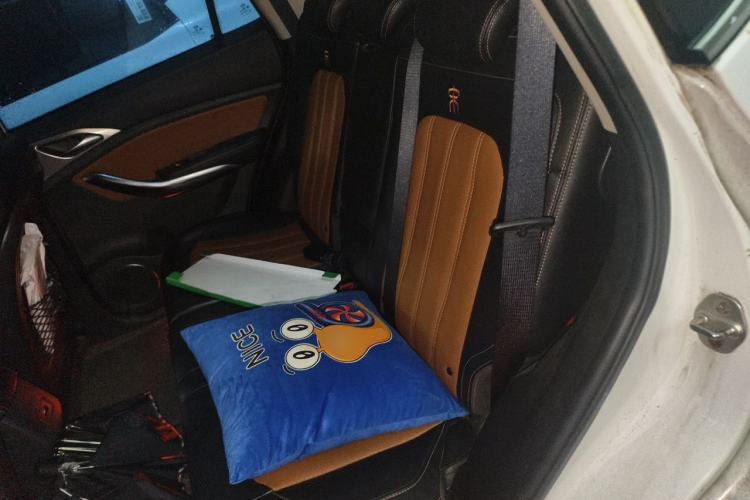 Used BYD Song 2016 GaiShi Edition 1.5TID Automatic Elite Model Left Rear Seat