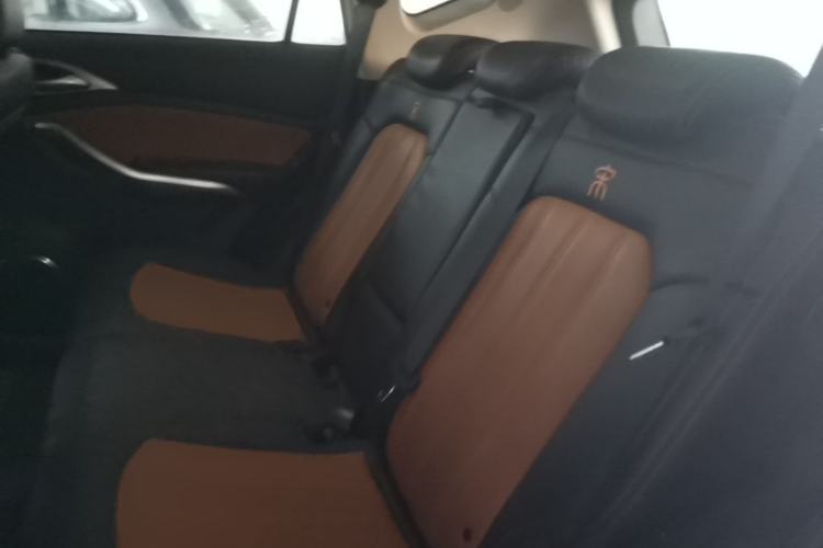 Used BYD Song 2016 GaiShi Edition 1.5TID Automatic Elite Model Left Rear Seat
