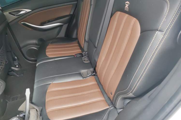 Used BYD Song 2016 GaiShi Edition 1.5TID Automatic Elite Model Left Rear Seat