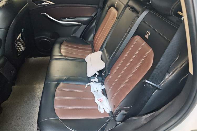 Used BYD Song 2016 GaiShi Edition 1.5TI Manual Elite Model Left Rear Seat