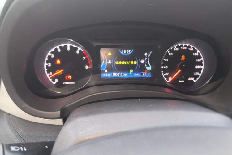 Used BYD Song 2016 GaiShi Edition 1.5TID Automatic Elite Model Odometer Close Up
