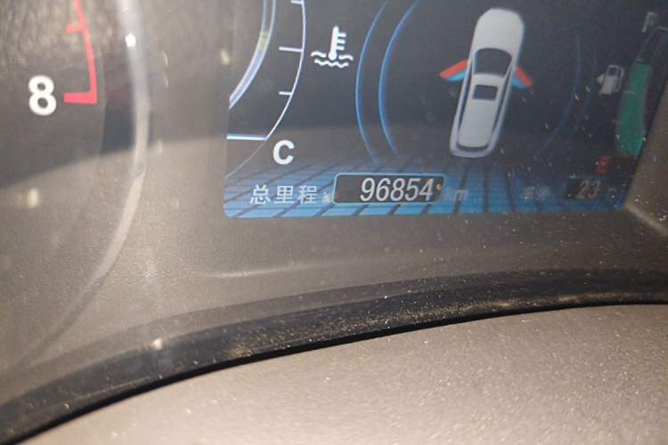 Used BYD Song 2016 1.5TI Manual Luxury Model Odometer Close Up