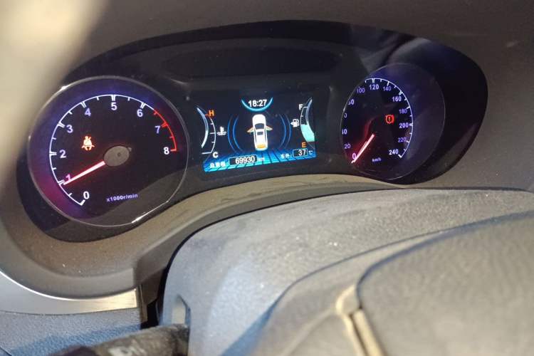 Used BYD Song 2016 1.5TI Manual Luxury Model Odometer Close Up
