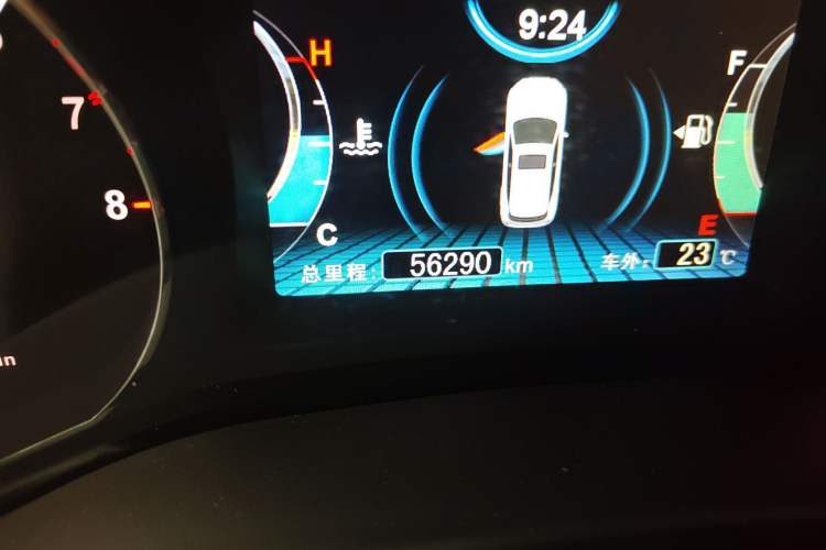 Used BYD Song 2016 GaiShi Edition 1.5TI Manual Elite Model Odometer Close Up