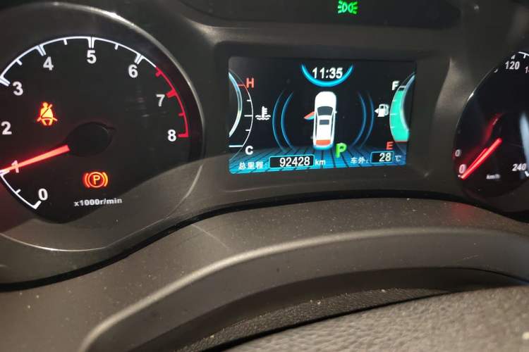 Used BYD Song 2016 Gaishi Edition 1.5TID Automatic Luxury Model Odometer Close Up