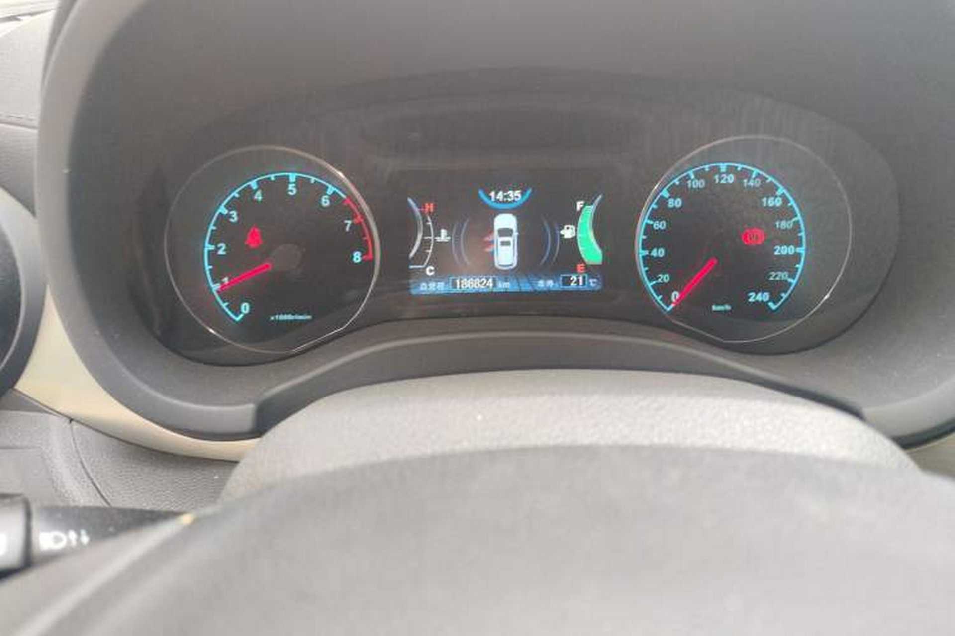 Used BYD Song 2016 Gaishi Edition 1.5TI Manual Haoya Model Odometer Close Up