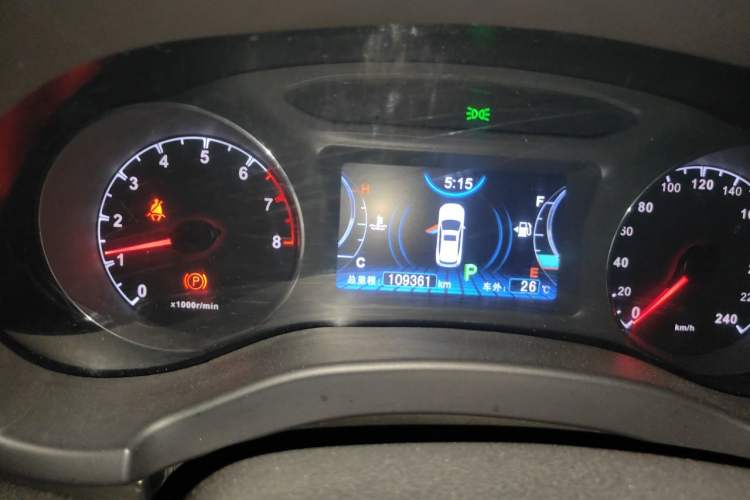 Used BYD Song 2016 GaiShi Edition 1.5TID Automatic Elite Model Odometer Close Up