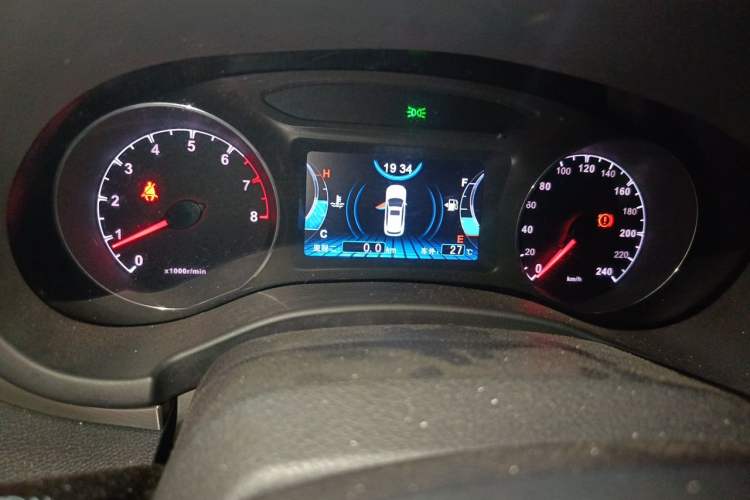 Used BYD Song 2016 1.5TI Manual Luxury Model Odometer Close Up