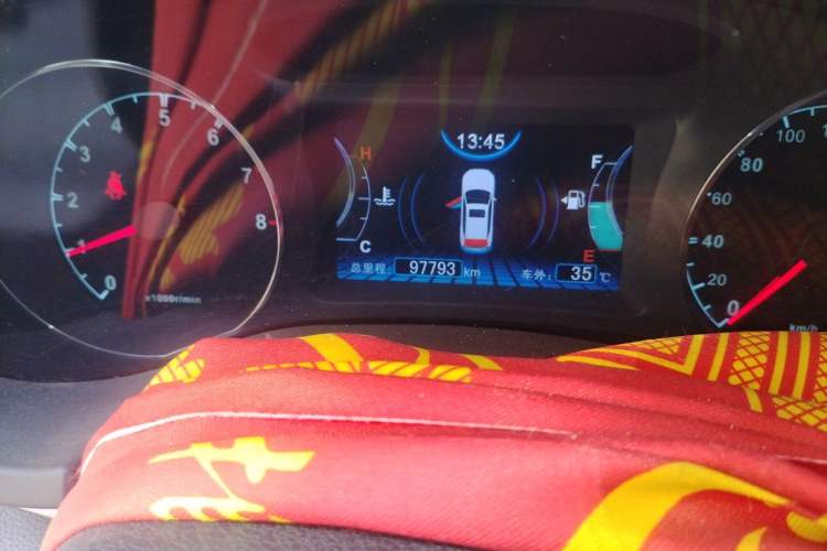 Used BYD Song 2016 1.5TI Manual Luxury Model Odometer Close Up