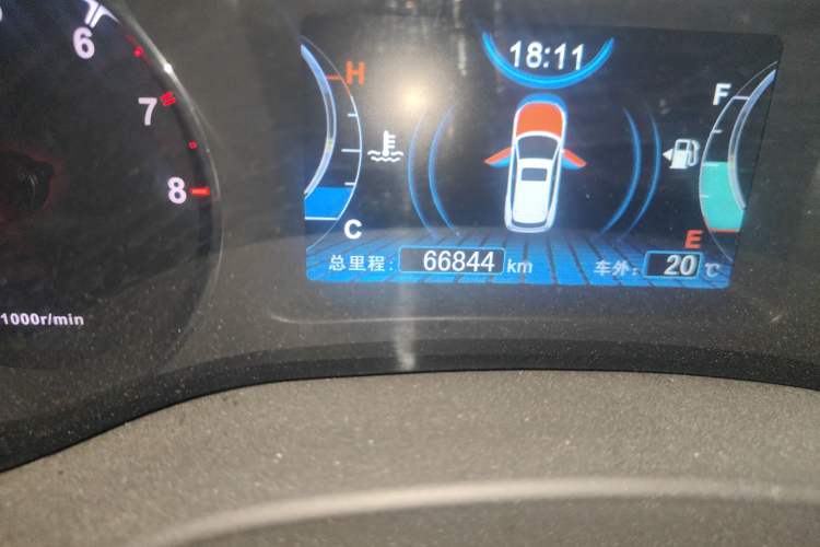 Used BYD Song 2016 GaiShi Edition 1.5TI Manual Elite Model Odometer Close Up