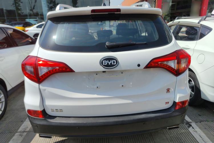 Used BYD Song 2016 GaiShi Edition 1.5TI Manual Elite Model Rear