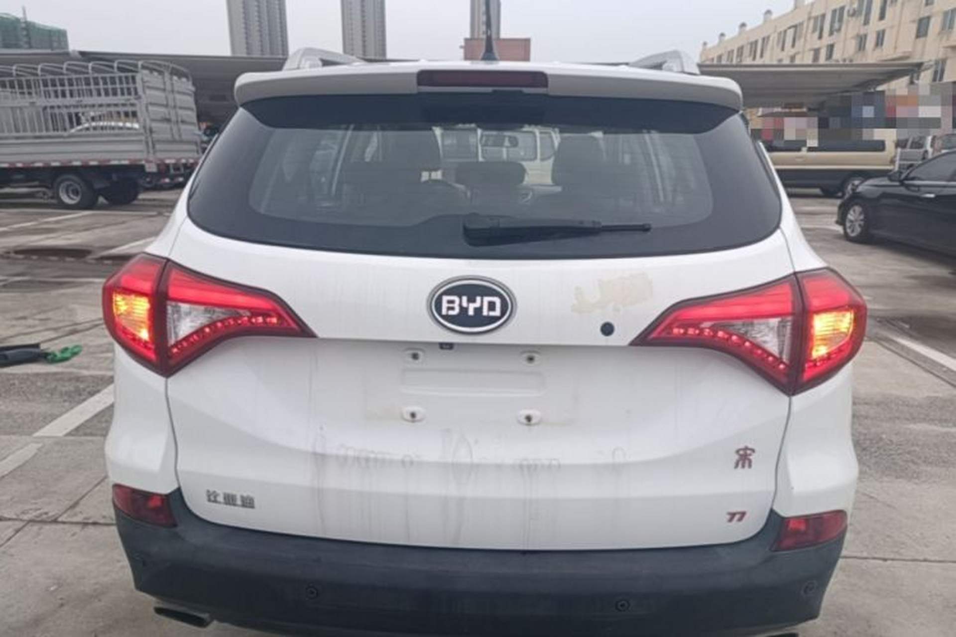 Used BYD Song 2016 GaiShi Edition 1.5TI Manual Elite Model Rear