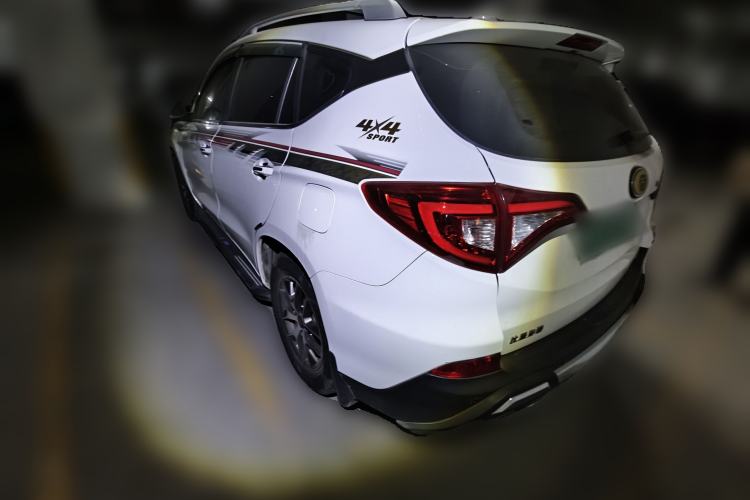Used BYD Song 2016 GaiShi Edition 1.5TID Automatic Elite Model Rear Left 45 Deg